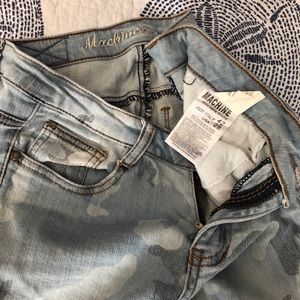Machine light denim camouflage skinny jeans